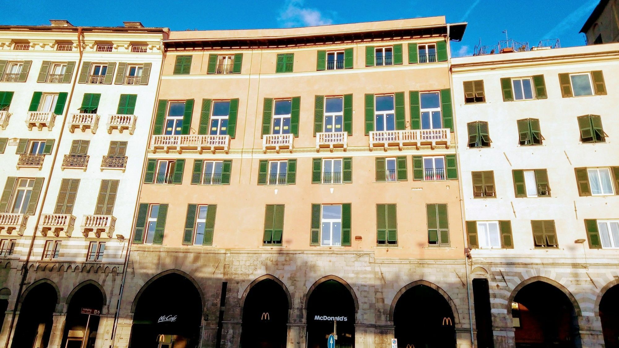 Hotel Serra Gerace Genua